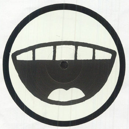 https://imagescdn.juno.co.uk/full/CS1093648-01B-BIG.jpg