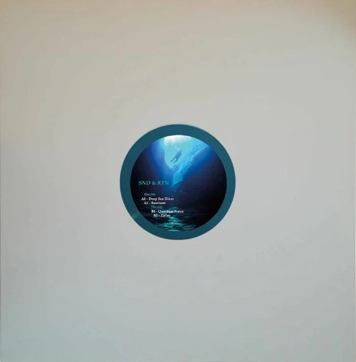 https://imagescdn.juno.co.uk/full/CS1134579-01B-BIG.jpg