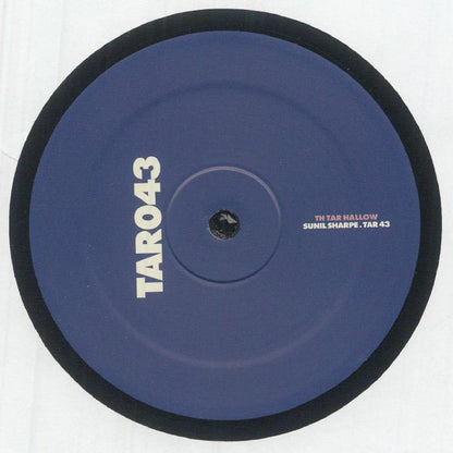 https://imagescdn.juno.co.uk/full/CS1151949-01B-BIG.jpg
